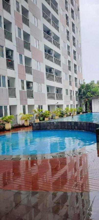 Apartment Grand Sentraland Karawang Manage By Laguna Room Dış mekan fotoğraf